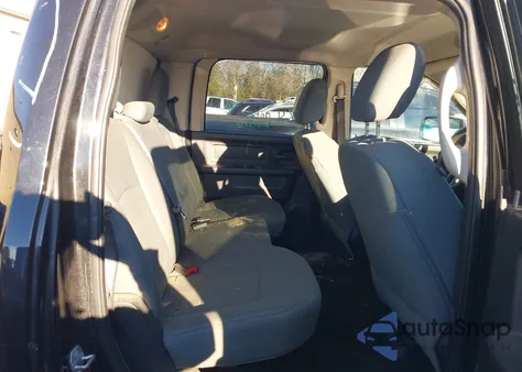 2015 Ram 1500 Express z USA, uszkodzony, nr VIN 1C6RR7KT2FS734866